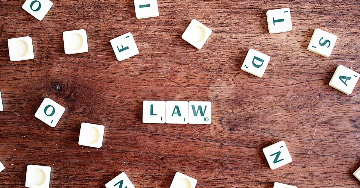 law school requirements thumbnail